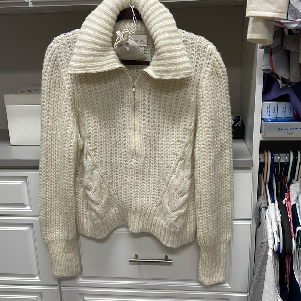 New condition, never worn Baby alpaca blend sweater by Eleven Six
